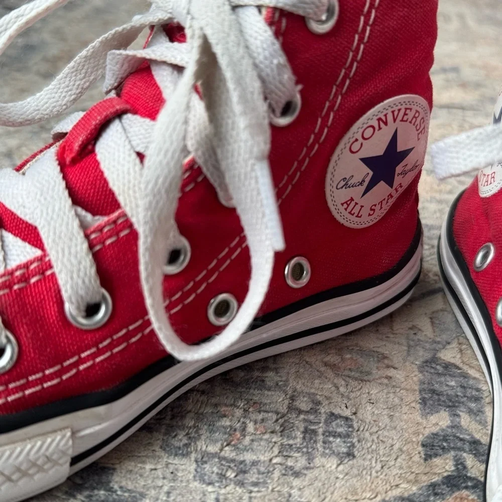 Converse Chuck Taylor All Star High Top Red Canvas Sneakers Youth Size 12